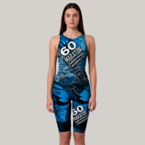 Traje de baño profesional para mujer en tonalidades azules, diseño sublimado de Gears Armor creado para el 60° Maratón Internacional de Acapulco, con temática de natación en aguas abiertas